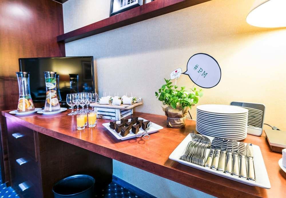 Courtyard By Marriott Prague City Exterior photo