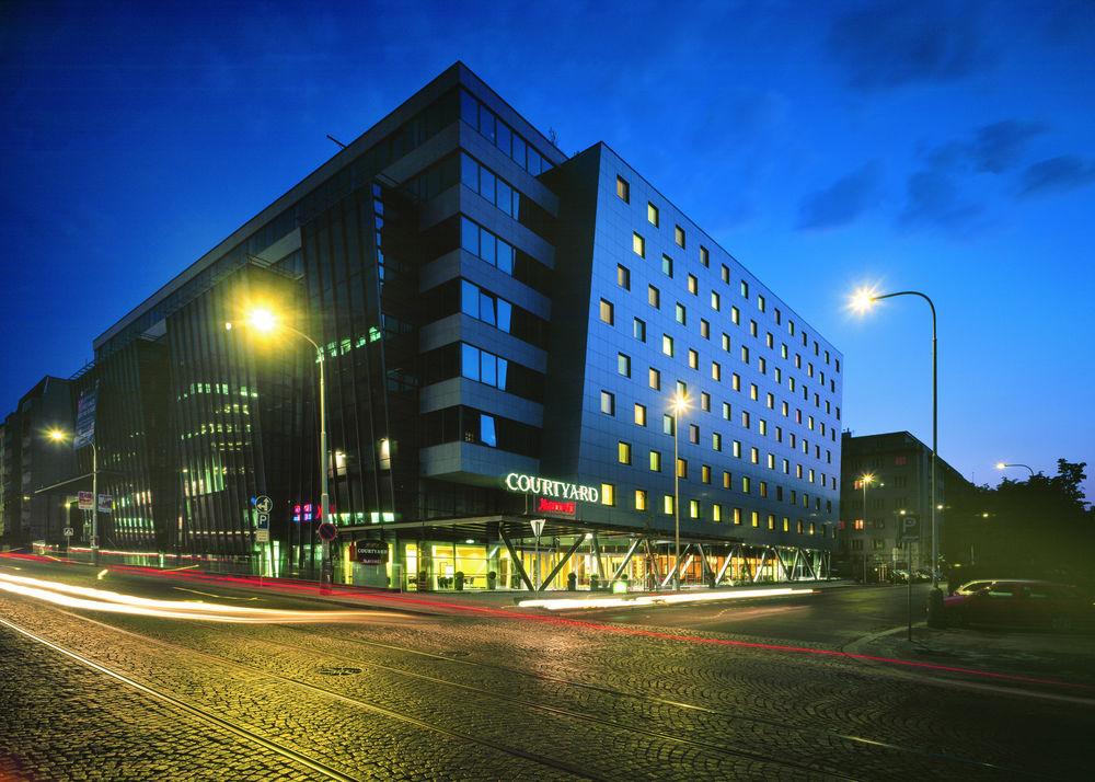 Courtyard By Marriott Prague City Exterior photo