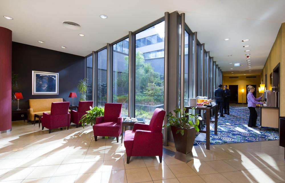 Courtyard By Marriott Prague City Exterior photo