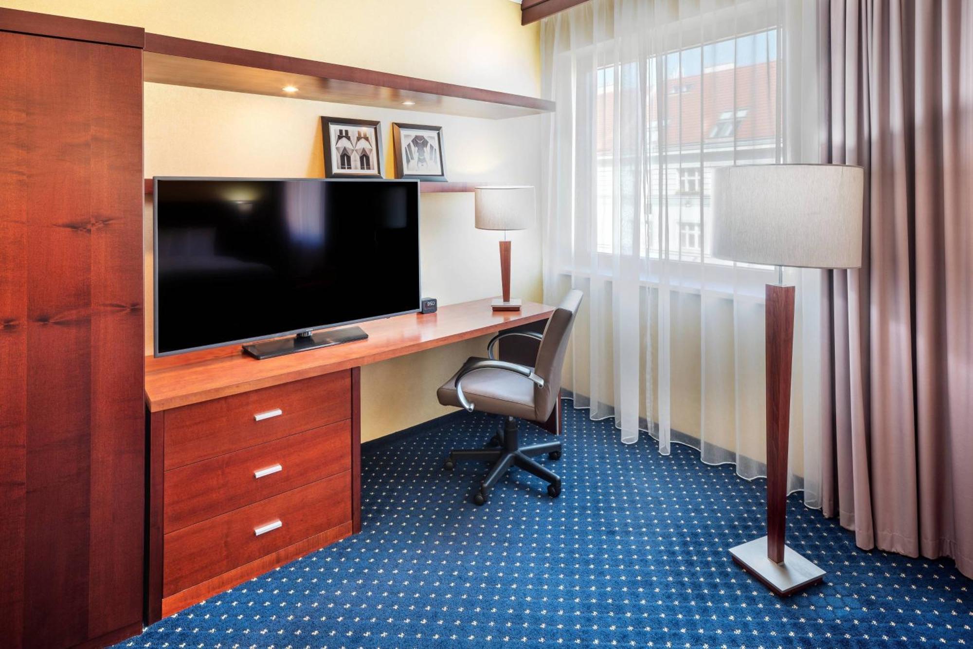 Courtyard By Marriott Prague City Exterior photo